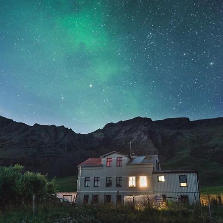 Hvammur 2 Guesthouse 블론두오스 외부 사진